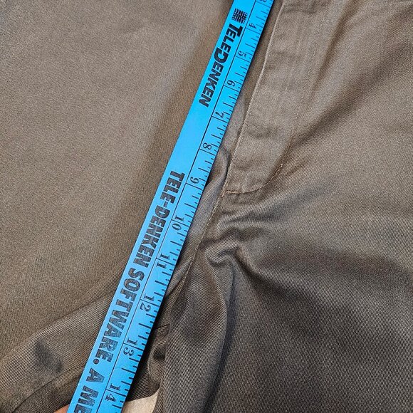 Vintage Levi's Men's Gray Chino Relax Fit Flat Front Pants W34L32 - Picture 6 of 9